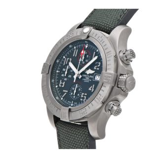 Breitling Avenger Bandit E1338310I502 Titanium
