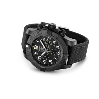 Breitling Avenger Hurricane Breitlight 16233