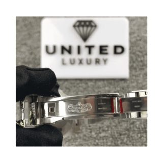 Rolex Submariner 116610LV Hulk Iced Out