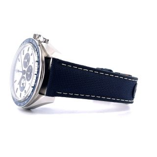 Omega Speedmaster Snoopy 310.32.42.50.02.001