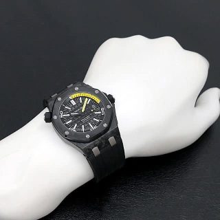 Audemars Piguet Royal Oak Offshore Diver 15707CE Black Carbon / Yellow Accent