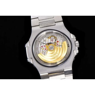 Patek Philippe Nautilus 5711/1300A Emerald Bezel